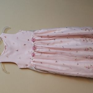 Pink sleeveless fancy dress